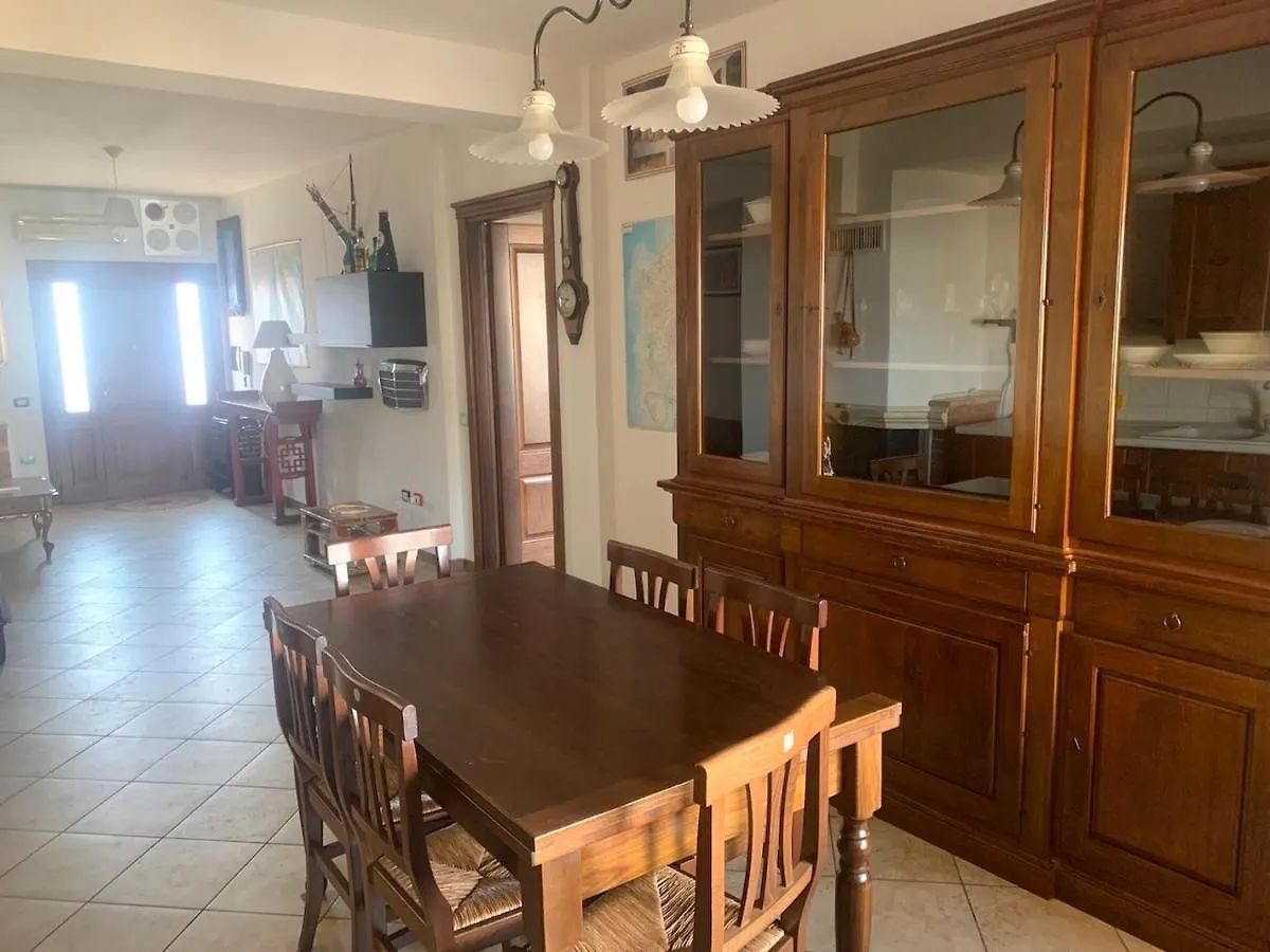 Cancelletto # Bed & Breakfast Assemini 0*,  Italy