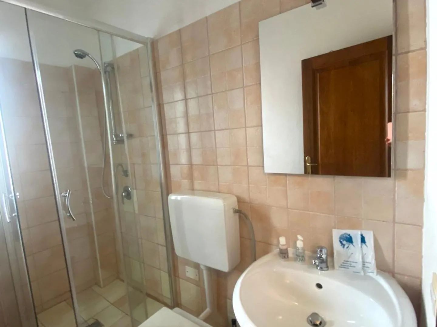 Cancelletto # Bed & Breakfast Assemini 0*,