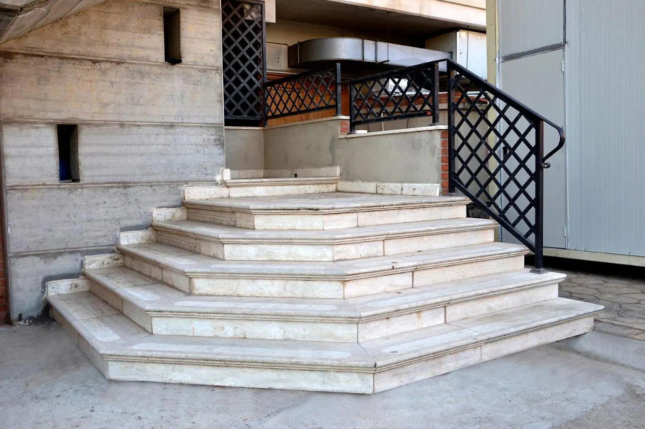 Cancelletto # Bed and Breakfast Assemini Bed & Breakfast