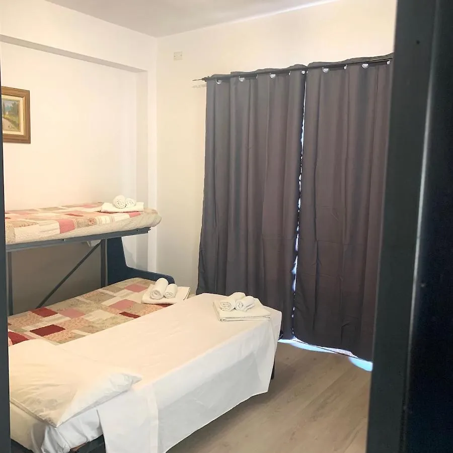 Bed & Breakfast Cancelletto # Bed and Breakfast Assemini Italia