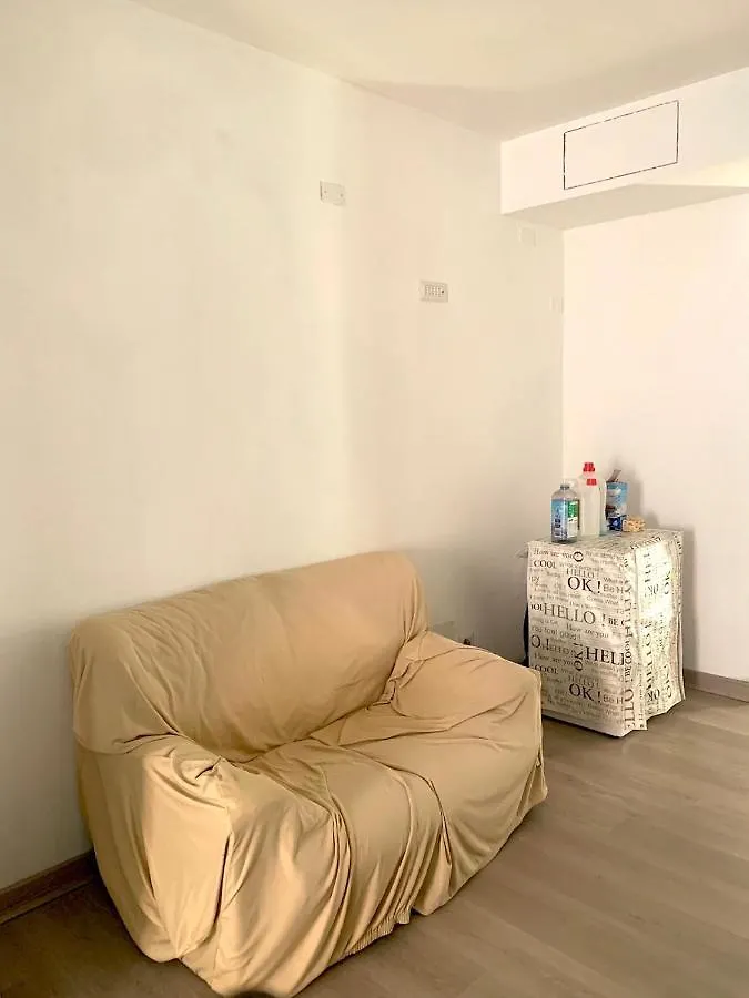 Cancelletto # Bed and Breakfast Assemini Italia
