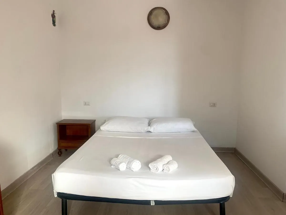 Bed & Breakfast Cancelletto # Bed and Breakfast Assemini Italia