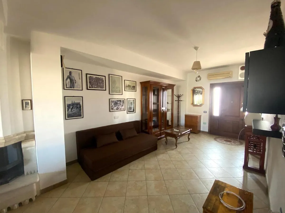 Bed & Breakfast Cancelletto # Bed and Breakfast Assemini Italia