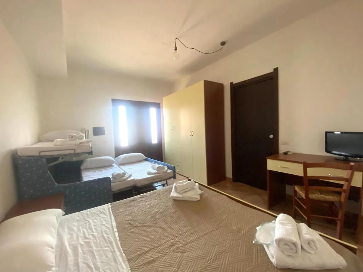 Cancelletto # Bed and Breakfast Assemini Italia