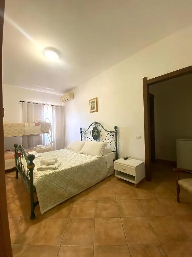 Cancelletto # Bed and Breakfast Assemini