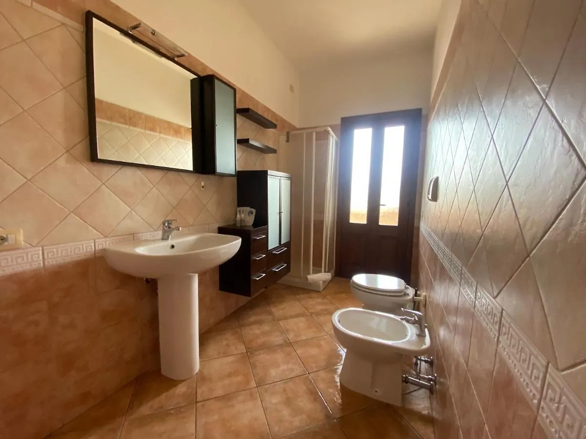 Cancelletto # Bed and Breakfast Assemini Bed & Breakfast