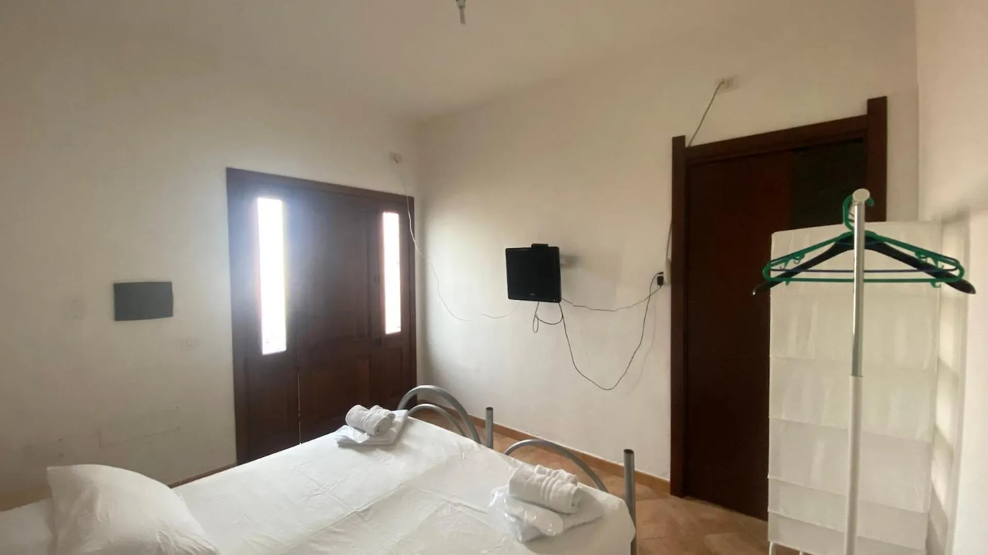 Cancelletto # Bed and Breakfast Assemini Bed & Breakfast